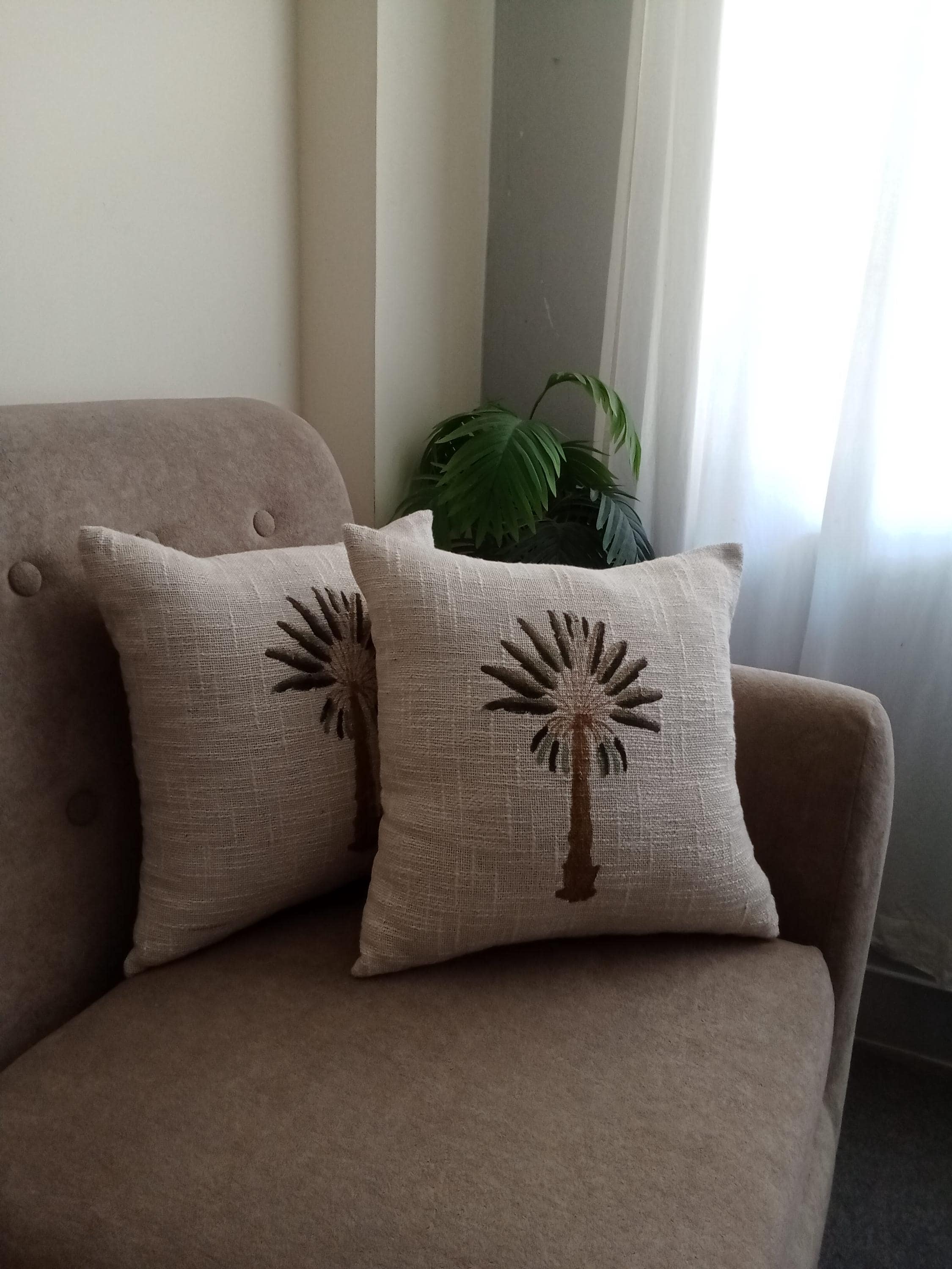 Palm Tree Block Print Cushion – Decorative Tropical Cotton Pillow – Aesthetic Summer Room Decor - Set of 2